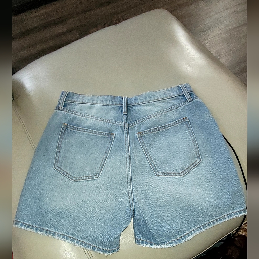 Sneak Peek Blue Jean Shorts with Distressed Raw Hem - Picture 2 of 5